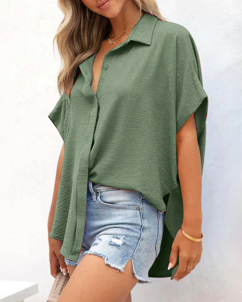 Blusa abotonada con cuello de pico, holgada y relajada