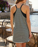 Vestido sin mangas con cuello de pico, rayas, shorts incorporados y bolsillos