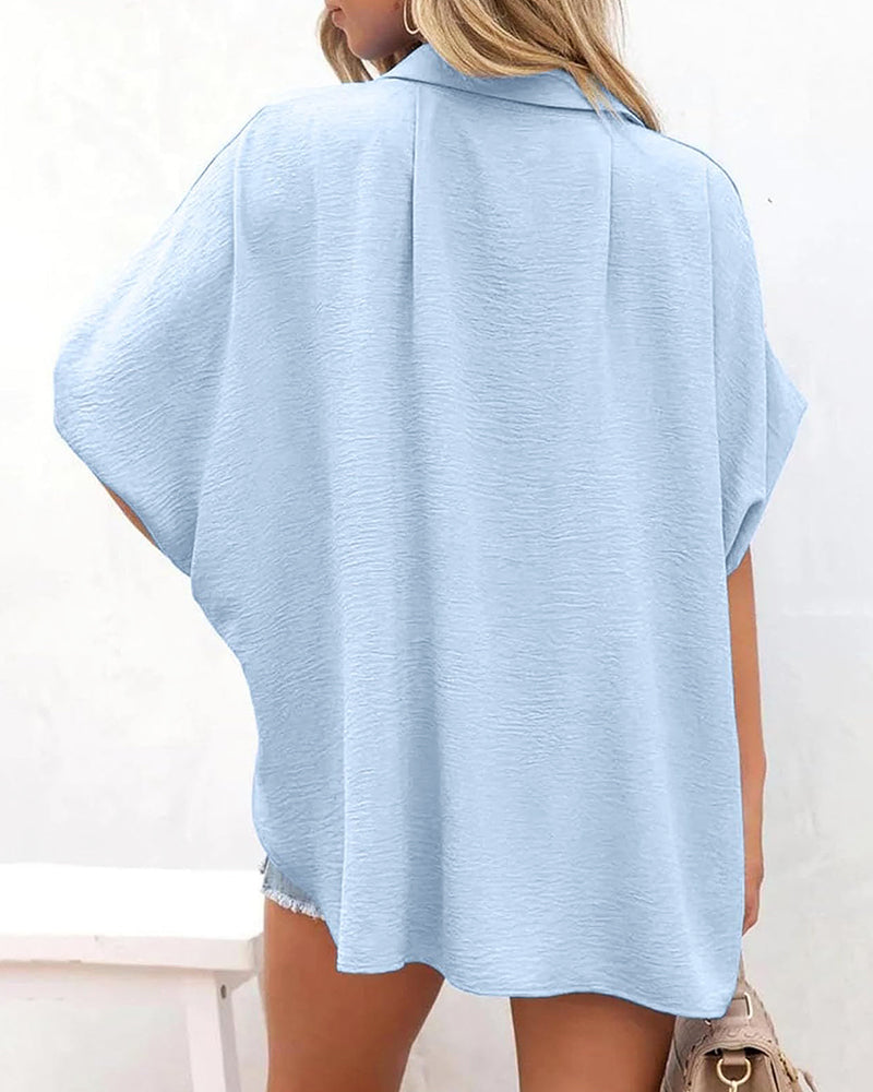 Blusa abotonada con cuello de pico, holgada y relajada
