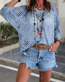 Top de ganchillo beige de inspiración bohemia para mujer con escote en V
