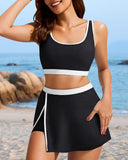 Conjunto de bikini de bloques de color con falda de baño con abertura lateral