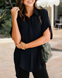 Blusa abotonada con cuello de pico, holgada y relajada