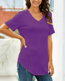 Camiseta casual con cuello de pico y bajo curvo