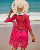 Vestido de playa con cuello de pico y encaje floral